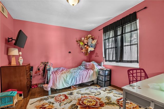 2701 Tuxedo Avenue, Parma, OH 44134