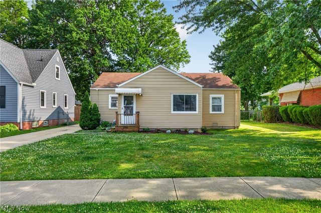 2701 Tuxedo Avenue, Parma, OH 44134
