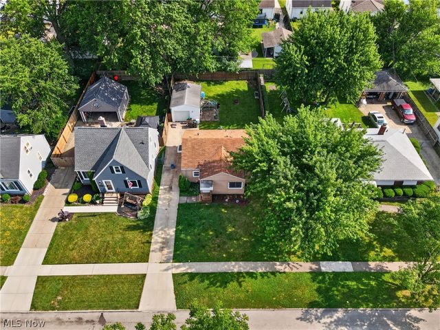2701 Tuxedo Avenue, Parma, OH 44134