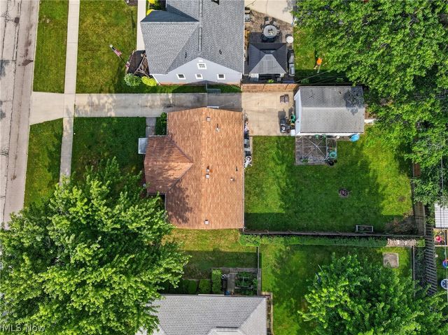 2701 Tuxedo Avenue, Parma, OH 44134