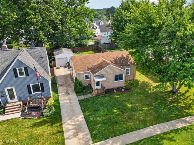 2701 Tuxedo Avenue, Parma, OH 44134