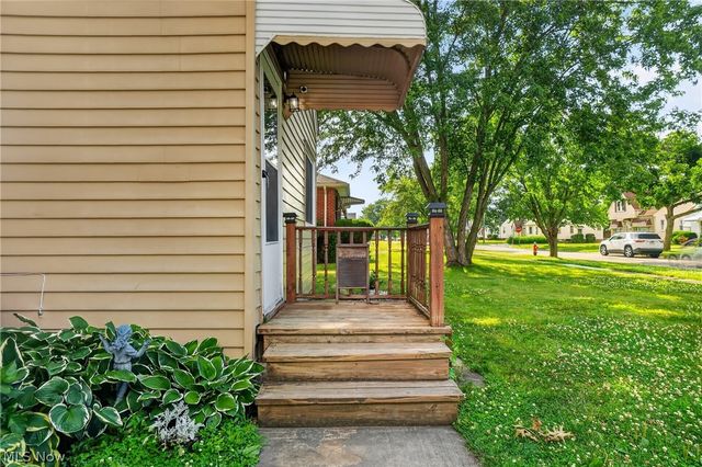 2701 Tuxedo Avenue, Parma, OH 44134