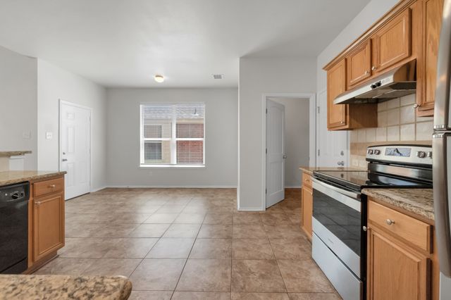 1068 Westbrook Court, Grand Prairie, TX 75052