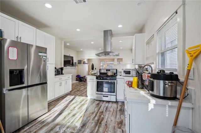 7251 Painter Avenue, Whittier, CA 90602