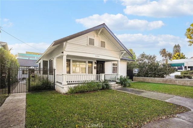 7251 Painter Avenue, Whittier, CA 90602