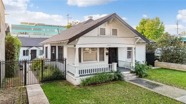 7251 Painter Avenue, Whittier, CA 90602