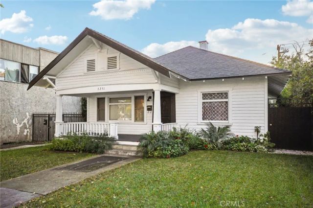 7251 Painter Avenue, Whittier, CA 90602