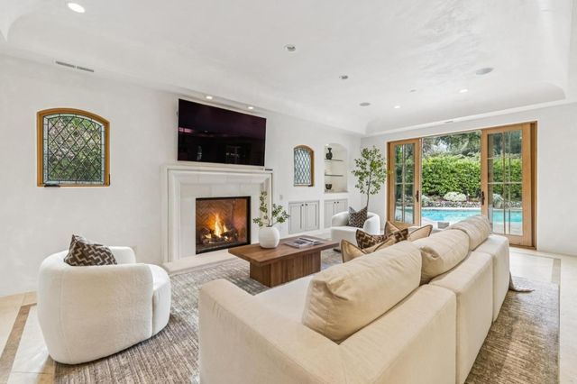 90 Reservoir Road, Los Gatos, CA 95030