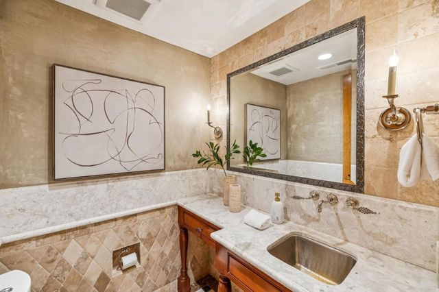 90 Reservoir Road, Los Gatos, CA 95030