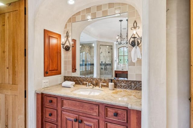 90 Reservoir Road, Los Gatos, CA 95030