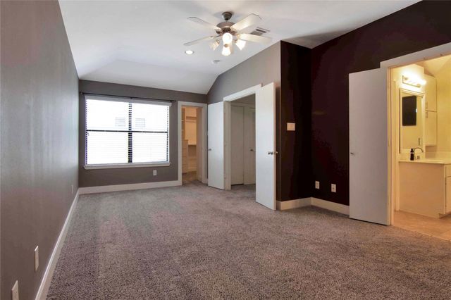 5951 South Loop E 4, Houston, TX 77033