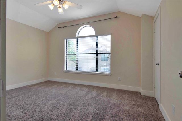 5951 South Loop E 4, Houston, TX 77033