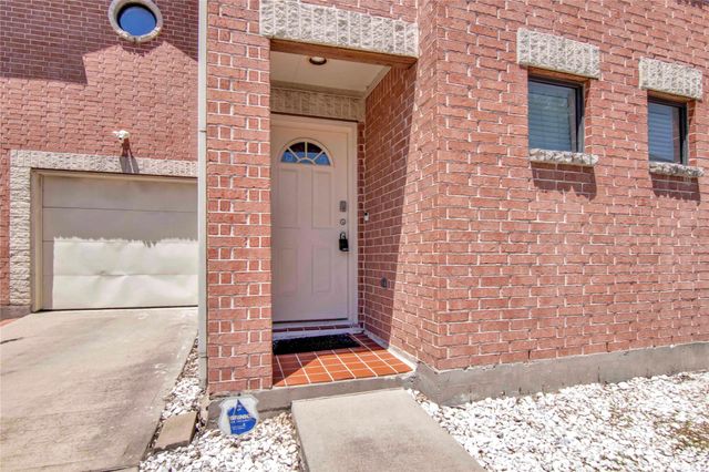 5951 South Loop E 4, Houston, TX 77033