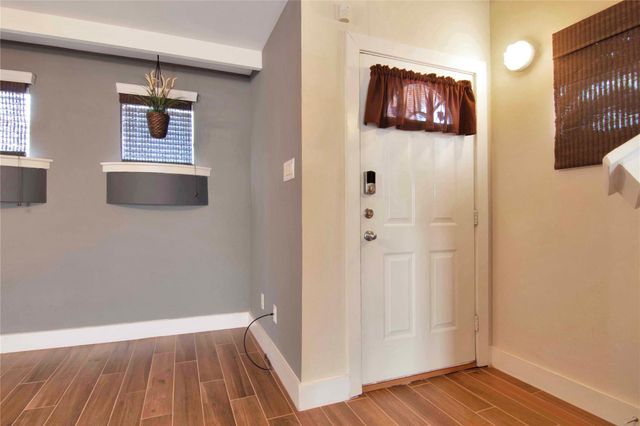 5951 South Loop E 4, Houston, TX 77033