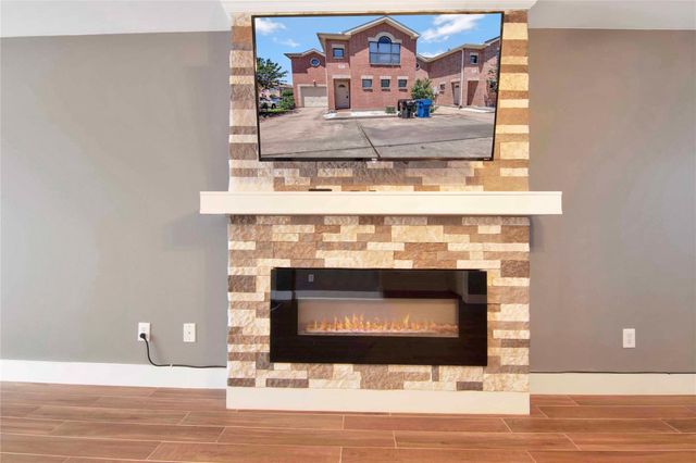 5951 South Loop E 4, Houston, TX 77033