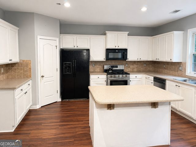 3525 Park Hill Circle, Loganville, GA 30052