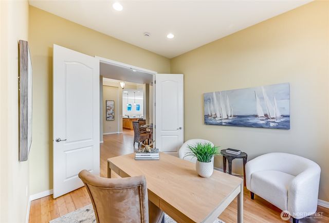 12115 Big Leaf Way NE, Redmond, WA 98053