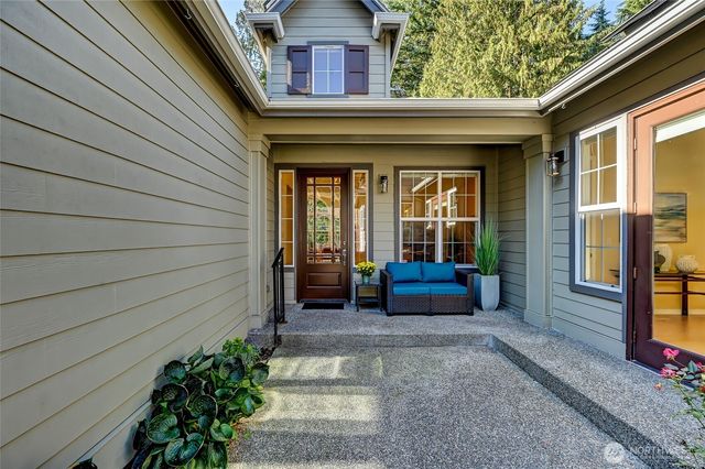 12115 Big Leaf Way NE, Redmond, WA 98053