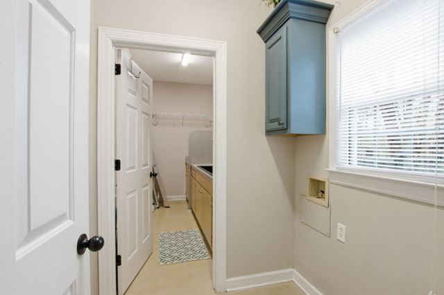 108 Albemarle Dr, Tullahoma, TN 37388