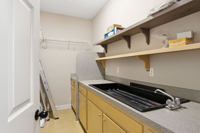 108 Albemarle Dr, Tullahoma, TN 37388