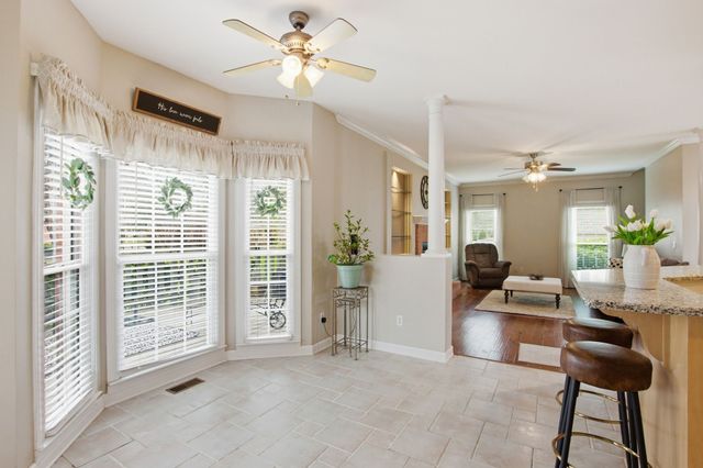 108 Albemarle Dr, Tullahoma, TN 37388