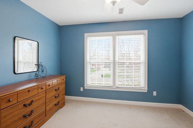 108 Albemarle Dr, Tullahoma, TN 37388