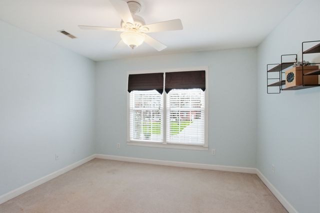 108 Albemarle Dr, Tullahoma, TN 37388