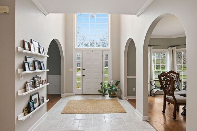 108 Albemarle Dr, Tullahoma, TN 37388