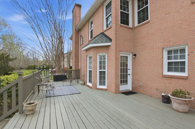 108 Albemarle Dr, Tullahoma, TN 37388