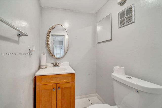 3033 W Missionwood Ln C-II, Miramar, FL 33025