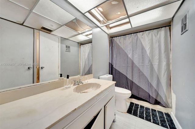 3033 W Missionwood Ln C-II, Miramar, FL 33025