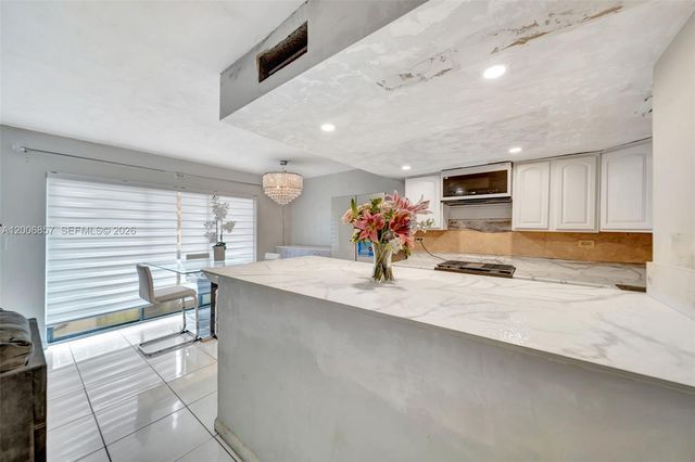 3033 W Missionwood Ln C-II, Miramar, FL 33025