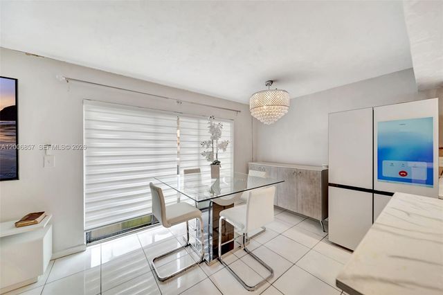 3033 W Missionwood Ln C-II, Miramar, FL 33025