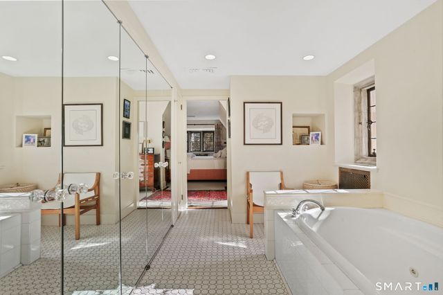 705 Weed Street 7, New Canaan, CT 06840