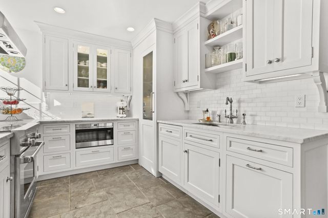 705 Weed Street 7, New Canaan, CT 06840