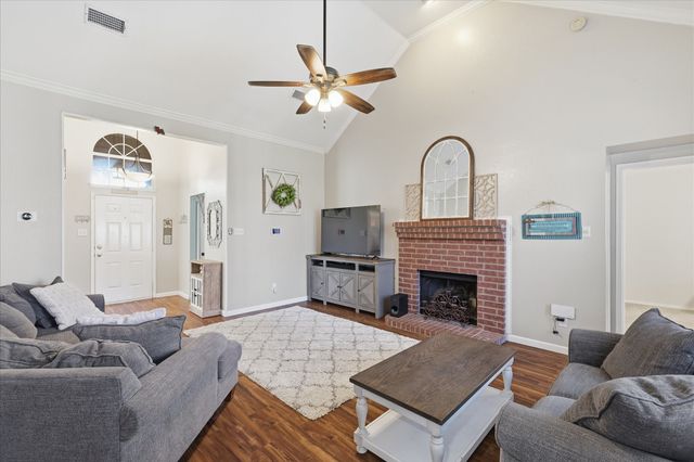 7958 Crystal Creek Circle, Fort Worth, TX 76137