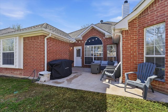 7958 Crystal Creek Circle, Fort Worth, TX 76137