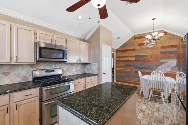 7958 Crystal Creek Circle, Fort Worth, TX 76137