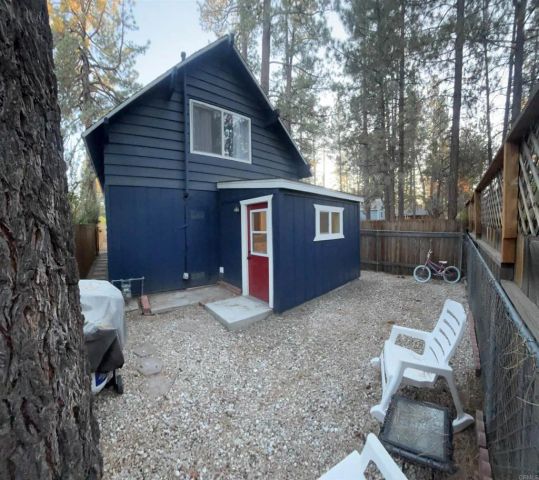 727 Elysian Boulevard, Big Bear City, CA 92314