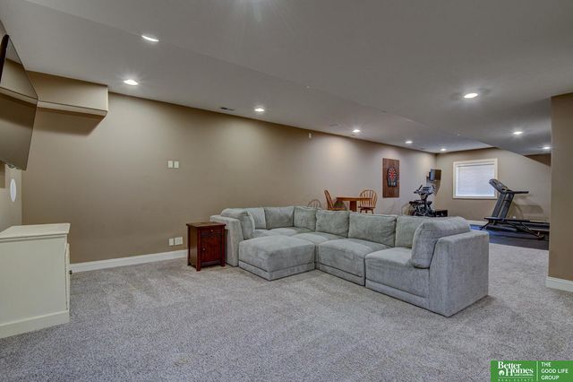 19816 Ash Street, Gretna, NE 68028