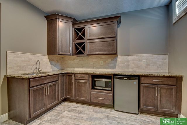 19816 Ash Street, Gretna, NE 68028
