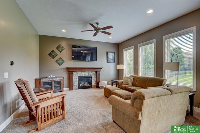 19816 Ash Street, Gretna, NE 68028