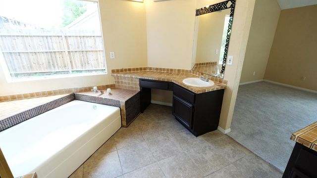 1203 Beckwood Circle, Houston, TX 77014