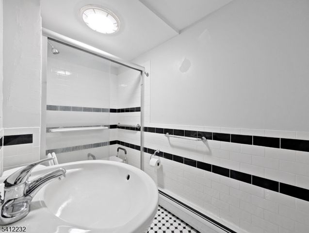 43 Corbin Ave, Jersey City, NJ 07306