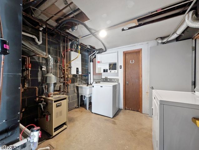 43 Corbin Ave, Jersey City, NJ 07306