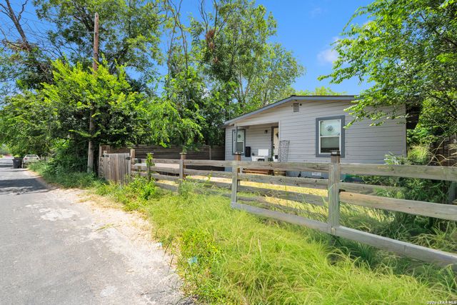 130 Orphan, San Antonio, TX 78202