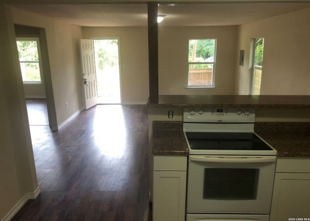 130 Orphan, San Antonio, TX 78202