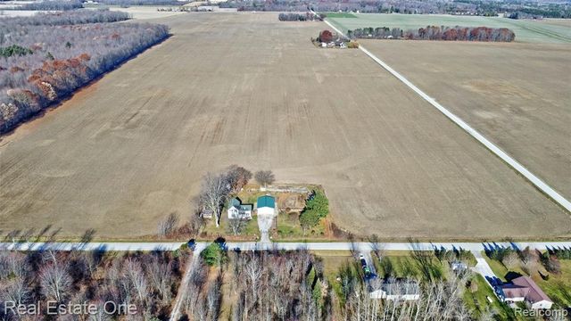 7560 Metcalf Road, Avoca, MI 48006