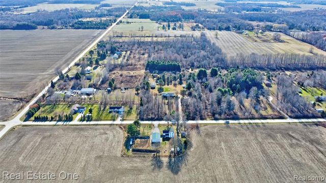 7560 Metcalf Road, Avoca, MI 48006