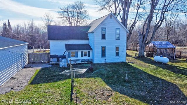 7560 Metcalf Road, Avoca, MI 48006